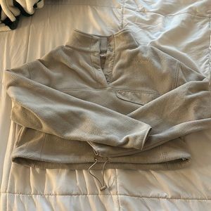 Pantone cropped fleece